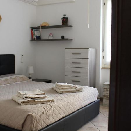 Lovely Sardinia Apartment Porto Torres Esterno foto