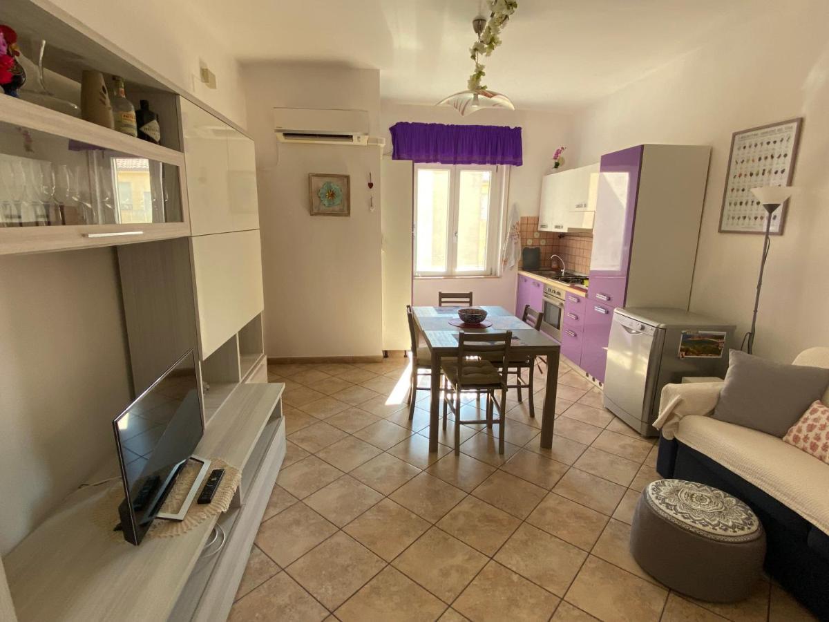 Lovely Sardinia Apartment Porto Torres Esterno foto