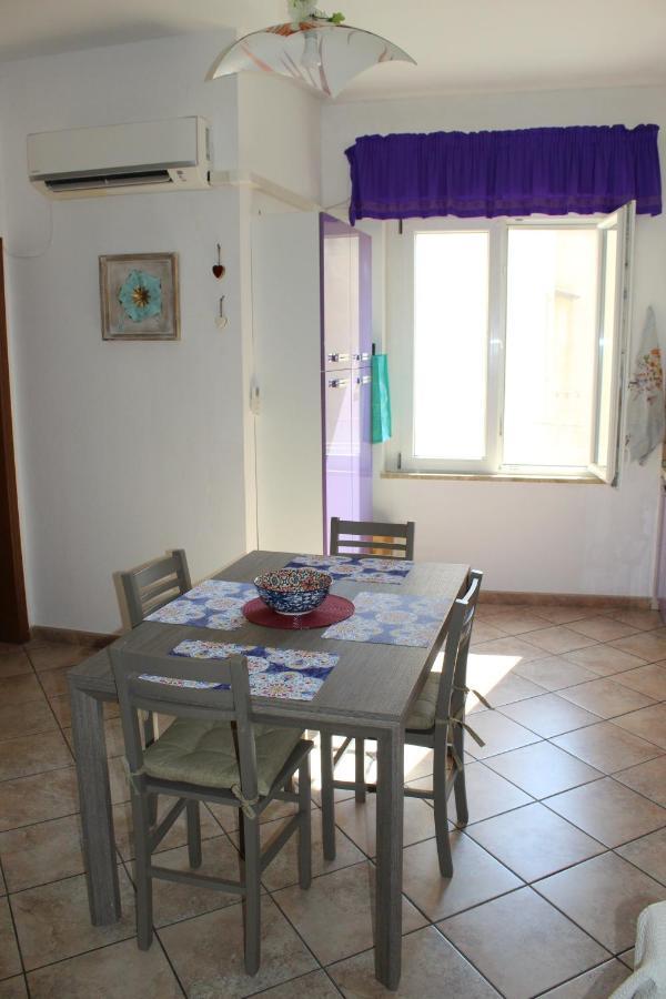 Lovely Sardinia Apartment Porto Torres Esterno foto