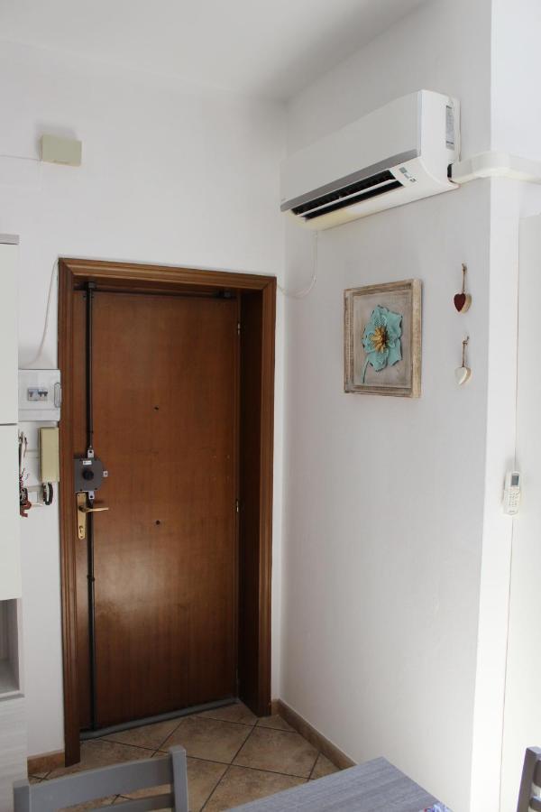 Lovely Sardinia Apartment Porto Torres Esterno foto