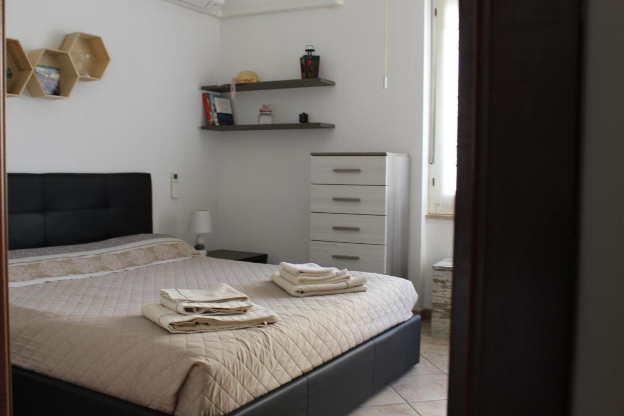 Lovely Sardinia Apartment Porto Torres Esterno foto